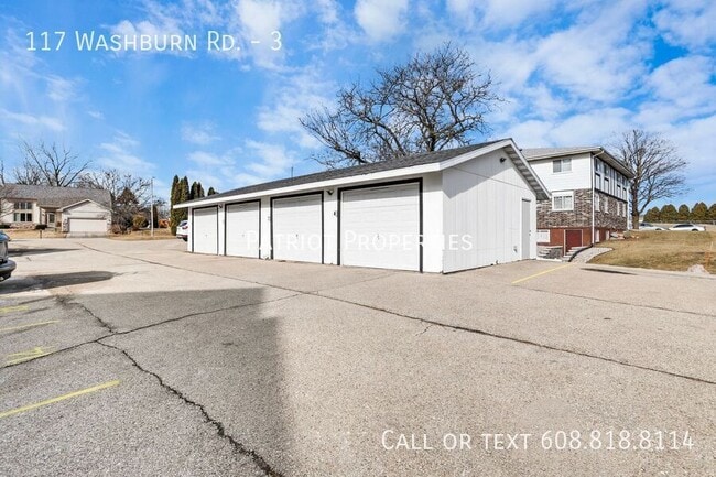 117 Washburn Rd in Deerfield, WI - Building Photo - Building Photo