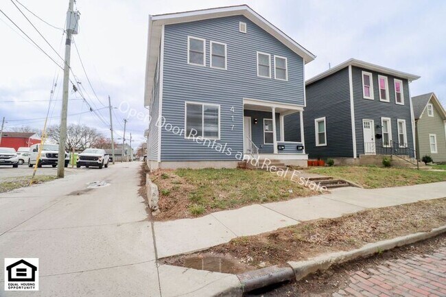 property at 417 W 4th St