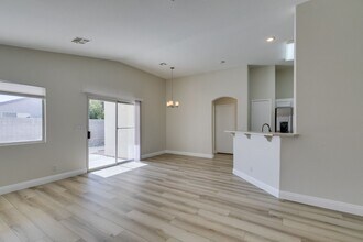 1901 Desert Sage Ave in North Las Vegas, NV - Building Photo - Building Photo