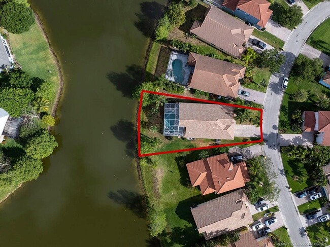 property at 2096 NW Marsh Rabbit Ln