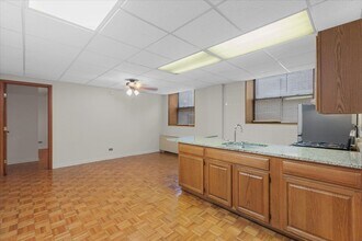 620 W Belmont Ave in Chicago, IL - Building Photo - Building Photo