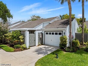 879 Meadowland Dr in Naples, FL - Building Photo - Building Photo