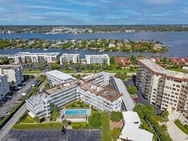 3500 S Ocean Blvd, Unit 203 in South Palm Beach, FL - Building Photo