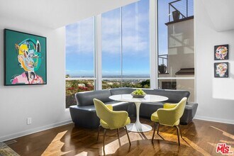 9318 Warbler Way in Los Angeles, CA - Building Photo - Building Photo
