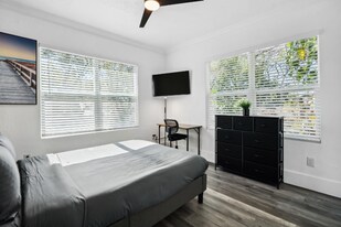 806 E Chelsea St in Tampa, FL - Building Photo