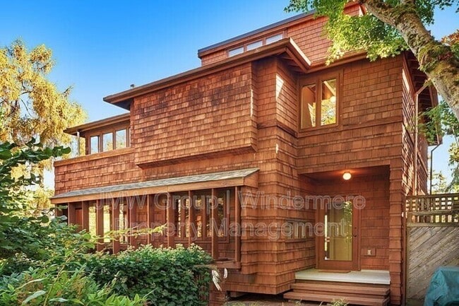 property at 1626 20th Ave E