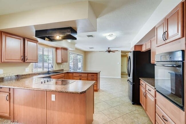 1505 Strong Dr in Las Vegas, NV - Foto de edificio - Building Photo