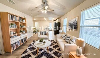 7708 Elm Ave, Unit 6-R in Lubbock, TX - Building Photo