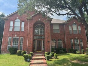 5001 Union Lake Dr in Fort Worth, TX - Foto de edificio - Building Photo