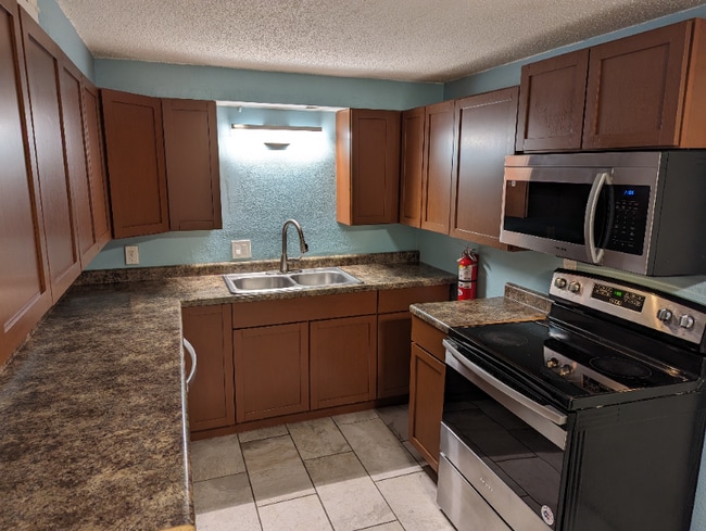 property at 635 W 25th St
