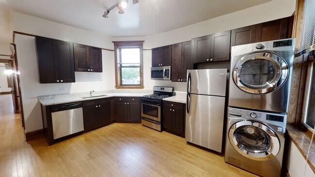 property at 3720 N Wayne Ave