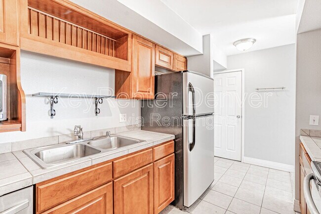 property at 601 W 11th Ave
