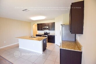 3279 Bayou Bay Dr in Lakeland, FL - Building Photo - Building Photo