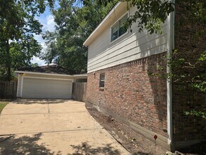3211 Highland Laurels Dr in Houston, TX - Building Photo - Building Photo