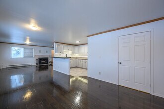 315 N Greenwood Cir in Seattle, WA - Building Photo - Building Photo