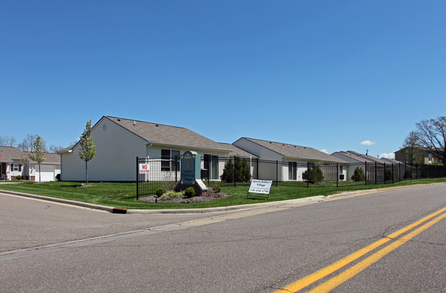 Queen Esther's Village in Canton, OH - Building Photo - Building Photo