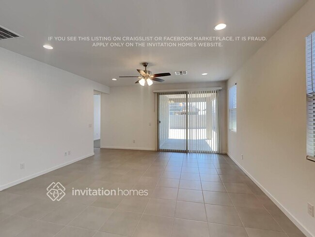 17705 W Pinnacle Vista Dr in Surprise, AZ - Foto de edificio - Building Photo