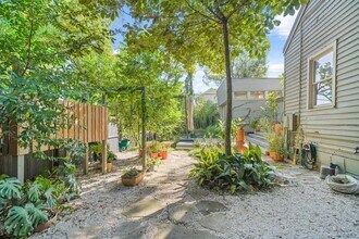 414 Archer St in Houston, TX - Building Photo - Building Photo