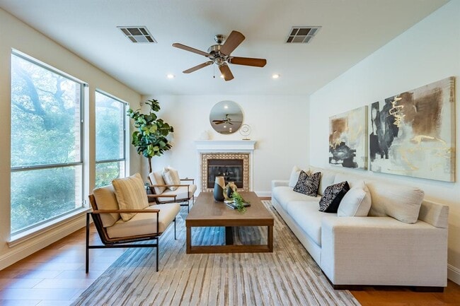 7724 Yaupon Dr in Austin, TX - Building Photo - Building Photo