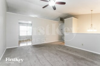 1524 Blue Brook Way in Greenwood, IN - Building Photo - Building Photo