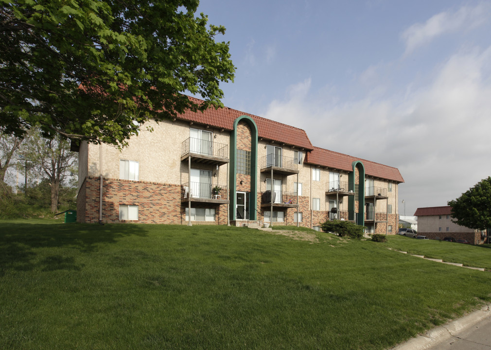 Villas De Amor in Omaha, NE - Building Photo