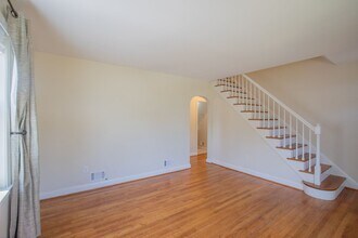 8448 Garden Rd in Pasadena, MD - Building Photo - Building Photo