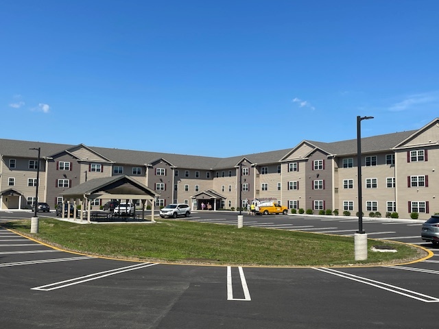 Slatewood Apartments in Middletown, NY - Building Photo