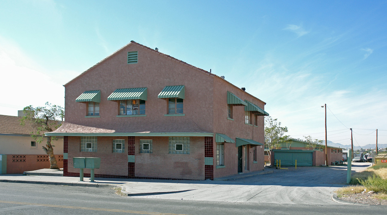 Elm Apartments in El Paso, TX - Building Photo