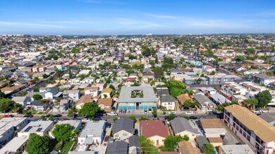 1050 Gaviota Avenue in Long Beach, CA - Building Photo - Building Photo