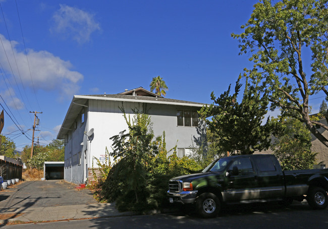 209 Milbrae Ln in Los Gatos, CA - Foto de edificio - Building Photo