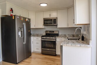 2 Sterling Ln in Haverhill, MA - Building Photo - Building Photo