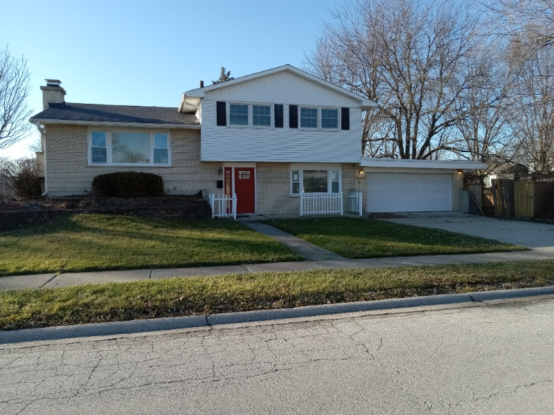 16230 76th Ave in Tinley Park, IL - Building Photo