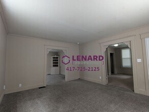 1209 W State St in Springfield, MO - Building Photo - Building Photo