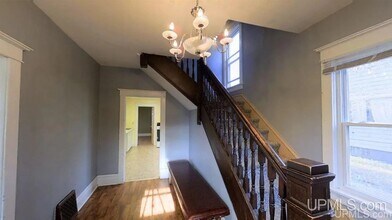 1530 Fitch Ave in Marquette, MI - Foto de edificio - Building Photo