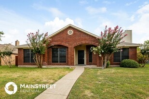 7401 Aberdeen Dr in Rowlett, TX - Building Photo