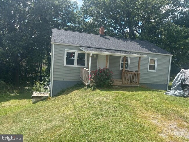 726 W 15th St in Front Royal, VA - Building Photo - Building Photo
