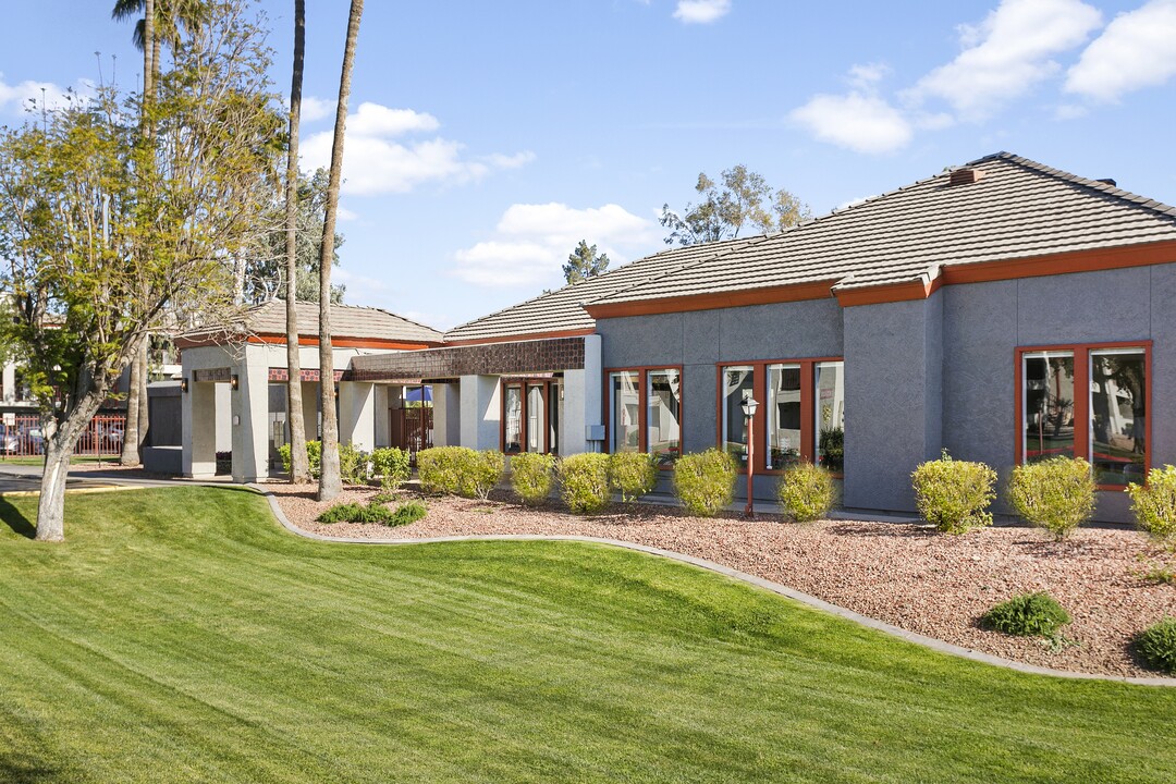 Villa de Cortez in Phoenix, AZ - Foto de edificio