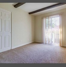 12054 Caminito Campana in San Diego, CA - Building Photo - Building Photo