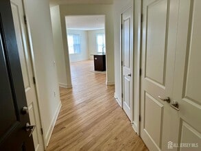 101 Roosevelt Ave in Carteret, NJ - Building Photo - Building Photo