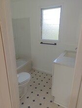 3235 Mulberry St, Unit 4 in Riverside, CA - Building Photo - Building Photo