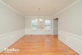 1127 Brown's Run Dr in Kernersville, NC - Foto de edificio - Building Photo