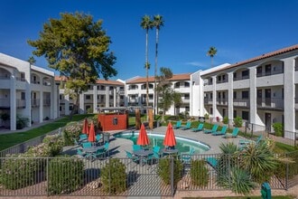 Tides on 51st in Phoenix, AZ - Foto de edificio - Building Photo