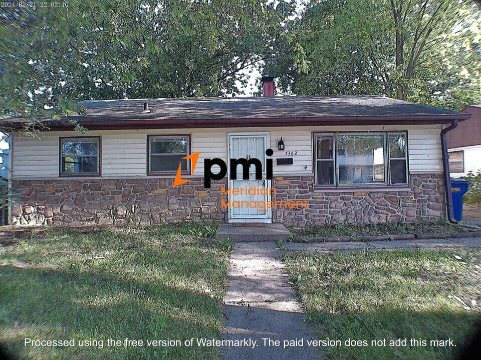 7362 Westchester Dr in Indianapolis, IN - Building Photo