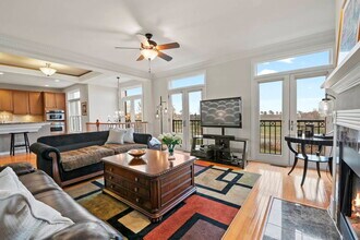 1996 Patriot Blvd in Glenview, IL - Building Photo - Building Photo