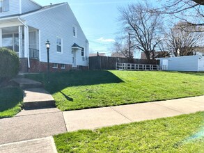 4094 Wilmington Rd in South Euclid, OH - Building Photo - Building Photo