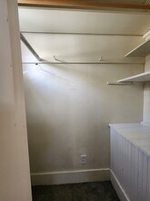 811 N Junett St in Tacoma, WA - Foto de edificio - Building Photo