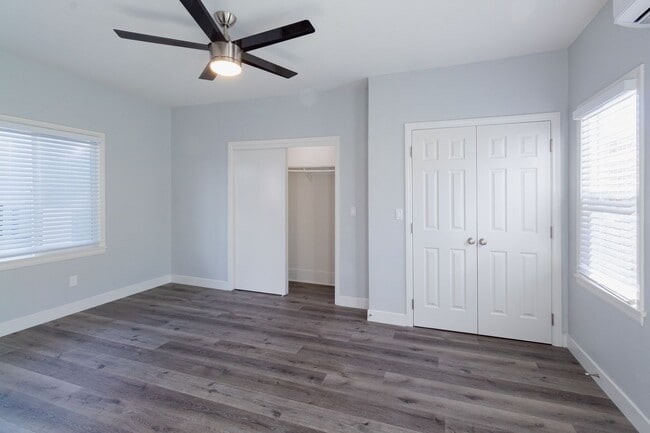 property at 1711 E Appleton St