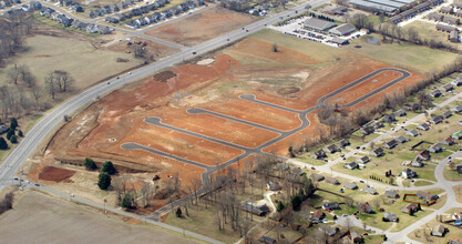 The Villas at Charleston Oaks in Clarksville, TN - Building Photo - Building Photo