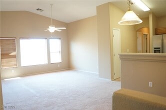 2554 Velez Valley Way in Henderson, NV - Building Photo - Building Photo