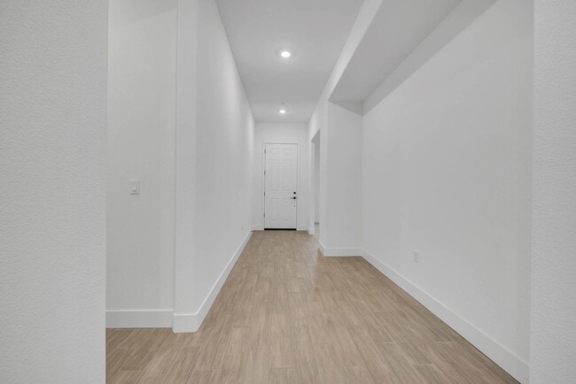 12705 Parakeet Wy in Rancho Cordova, CA - Building Photo - Building Photo